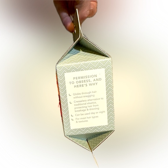 KITSCH HOLIDAY ORNAMENT 3 PC SATIN SCRUNCHES SET HAIR PONYTAIL PINK GREEN CORAL - Picture 7 of 9